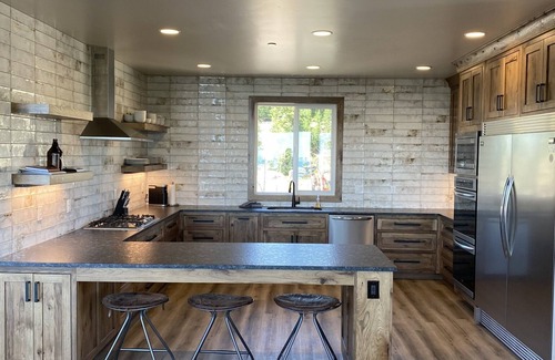 Brian Head Cabin | New Mountain Modern Home sleeps 47+