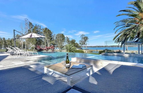 Dora Creek House | new property Lake Palm Luxury Resort Estate