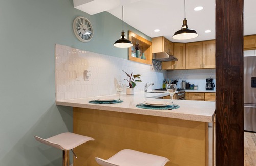 Green Lake Apartment | NEW Spacious Apartment Next to Vibrant Green Lake