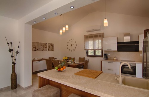 Pinezici Villa | New Villa with pool, beach, sea view, -TRAVELER Reisebüro Krk - ID 2168