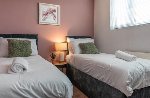 Blacon Apartment | Newly decorated home in Chester sleeps 4