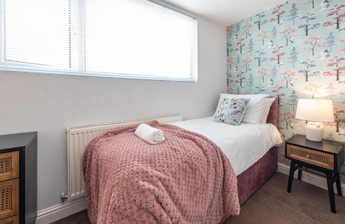 Blacon Apartment | Newly decorated home in Chester sleeps 4