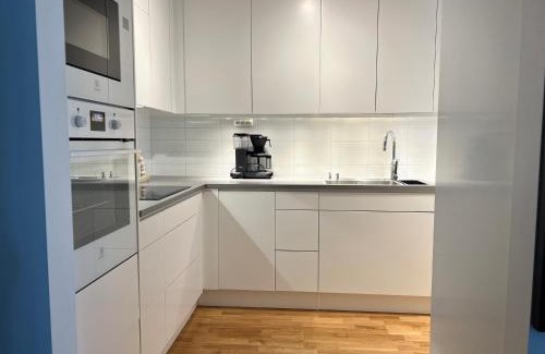 Solna Apartment | Newly produced and bright apartment close to metro