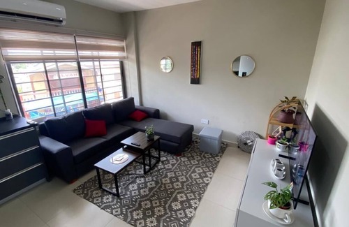 North Ridge Apartment | Newly Renovated 1Bd in Heart of Osu