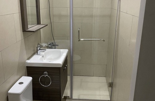 North Ridge Apartment | Newly Renovated 1Bd in Heart of Osu