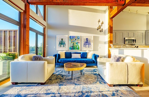 Ucluelet Condo | Newly Renovated 2 Bedroom Condo in The Ridge Ucluelet