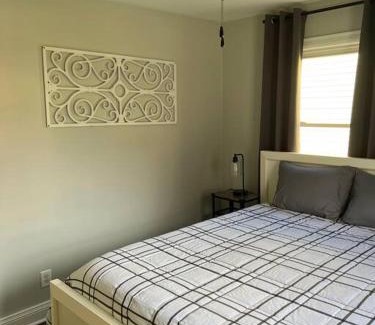 Commonwealth House | Newly renovated cute 3 bedroom 2 bath bungalow