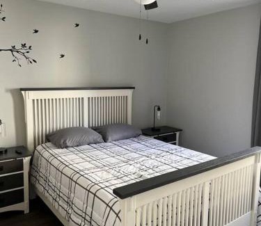 Commonwealth House | Newly renovated cute 3 bedroom 2 bath bungalow