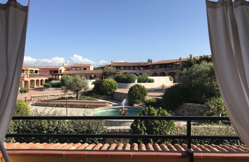 Porto Pollo Apartment | Newly renovated three-room apartment in the heart of the Borgo di Porto Pollo! COD.IUN:R6518