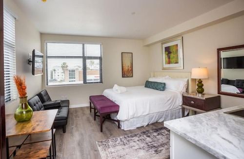 Bankers Hill Hotel | Next to San Diego Downtown - Cali King Size Studio