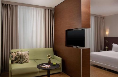 Savona Hotel | NH Savona Darsena