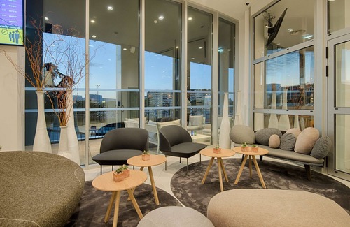 Blagnac Hotel | NH Toulouse Airport