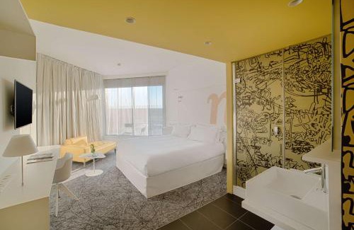 La Plage Hotel | nhow Marseille