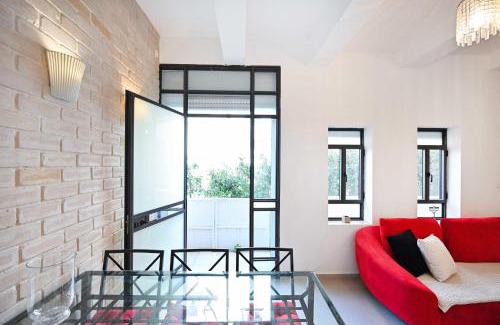 Tel Aviv Apartment | Nice 2BR near Gordon Beach by HolyGuest