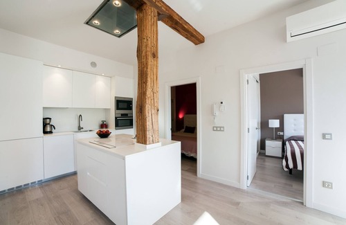 Gros Apartment | Nice apartment for 4 people in the centre near the beach. WI-FI and AC.
