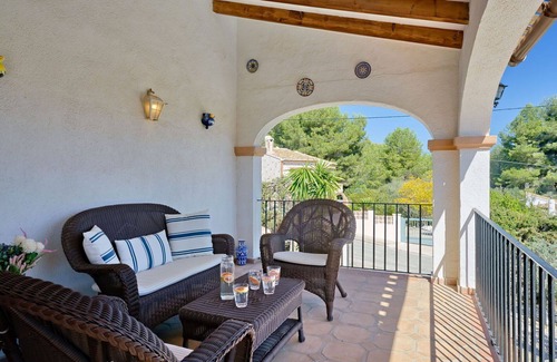 Sol del Este House | Nice apartment in villa for 6 people with A/C, private pool, WIFI, TV and terrace