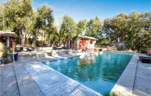 Les Brugassieres House | Nice Home In Le Plan-De-La-Tour