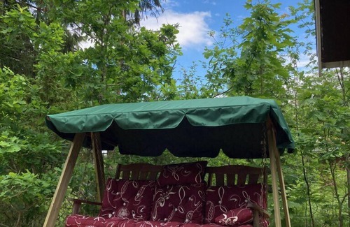 Roke House | Nice little cottage by the lake with boat