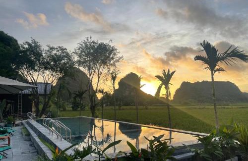 Hoa Lu Bed & Breakfast | Ninh Binh Mountainside Bungalow