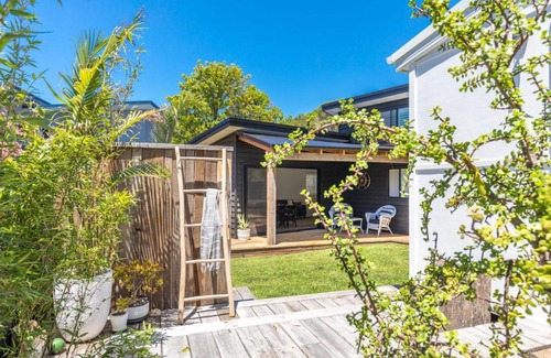 Werri Beach House | NIRVANA SEASIDE COTTAGES, Werri Beach, Gerringong & Surrounds