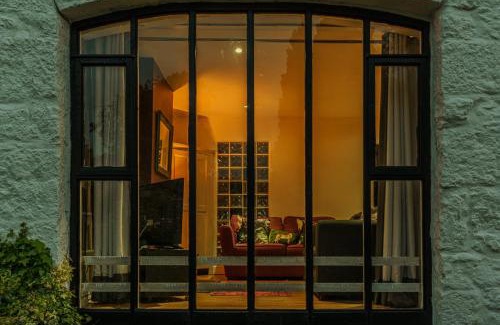 Silverdale House | No.1 The Coach House