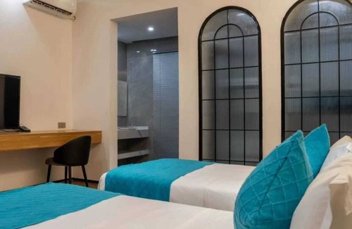 Oyster Bay Hotel | No. 33 Lodge