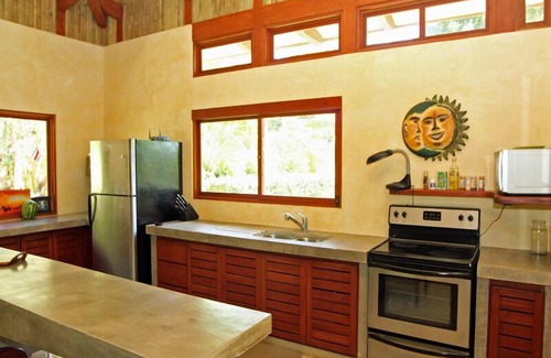 Playa Hermosa Cobano House | No roads to cross or hills to hike! A 3 min walk to exquisite Hermosa Beach!