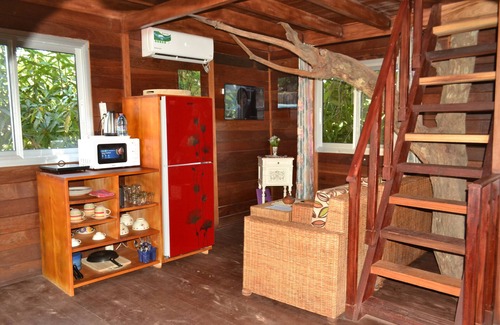 Kribi Cabin | Noah Treehouse Families 2 Bedrooms (4) B&B
