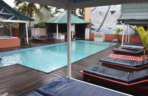 Kribi Cabin | Noah Treehouse Families 2 Bedrooms (4) B&B