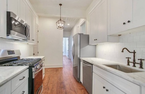 Faubourg Delassize Villa | NOLA Jewel: Cozy Villa Near Streetcar Line