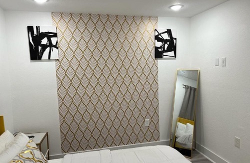Peak's Suburban Addition Apartment | Nomad Flat Smart Hub
