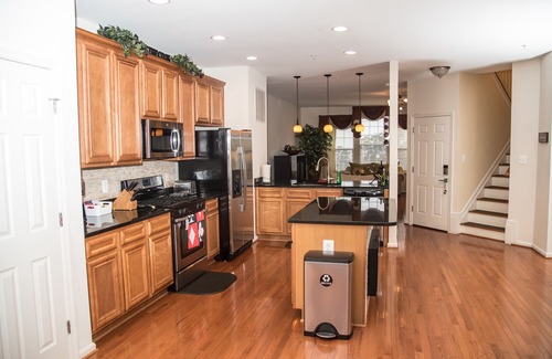Maryland City House | Nora's Guest House- fine living by LLOYD SUITES