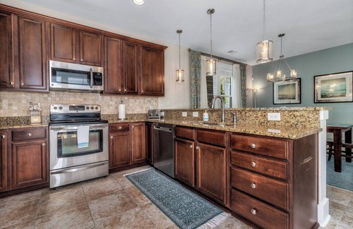 Windy Hill House | North Beach Resort- Fresh clean home- walk to ocean, resort pools, lazy river!