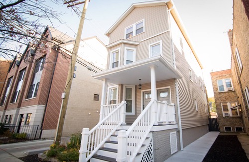 North Center Apartment | North Center - Modern, Safe, Family-Friendly, Solar-Powered Apartment