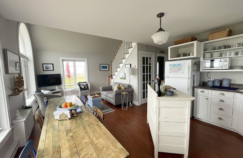 French River Cottage | North Shore Ocean View Cottage- Access To Private Beach For Cottagers!