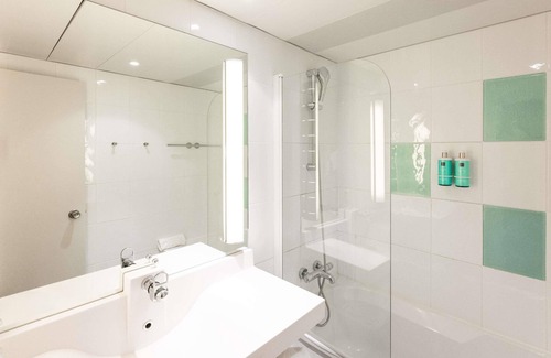 Voreppe Hotel | Novotel Grenoble Nord Voreppe