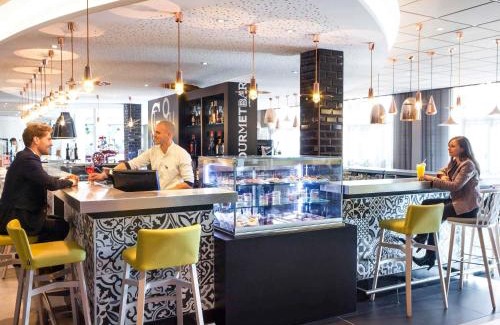 Magny-les-Hameaux Hotel | Novotel Saint-Quentin en Yvelines