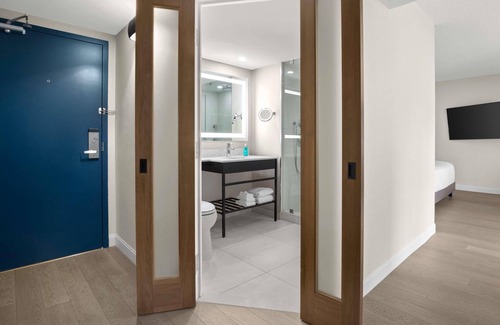 St. Lawrence Hotel | Novotel Toronto Centre