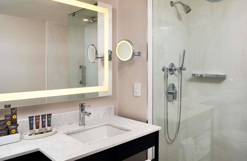 St. Lawrence Hotel | Novotel Toronto Centre