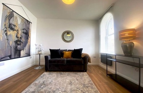 Douglas Apartment | Number 5, 8 Clifton Terrace