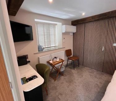 Bourton Hotel | Number Four at Stow