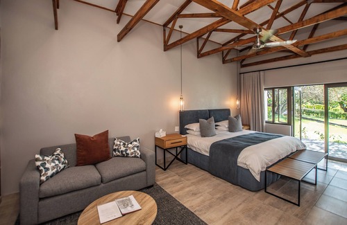 White River House | Nut Grove Boutique Hotel