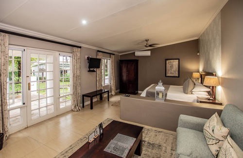 White River House | Nut Grove Boutique Hotel