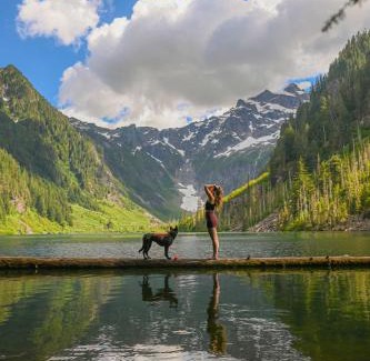 Verlot House | NWPADS-Verlot River Cabin - Hot Tub-Firepit-Beach