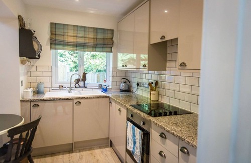 Nantwich Apartment | Oakley Country Retreat-1 Bed-garden-free Parking