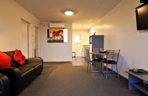 Oamaru Hotel | Oamaru Motor Lodge