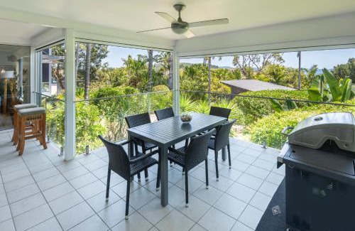 Hamilton Island Apartment | Oasis 2 bedroom Apartment with buggy