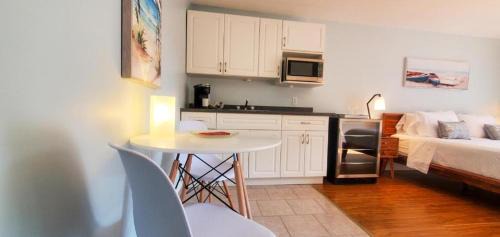 Wasaga Beach Resort | Oasis by the Bay Vacation Suites