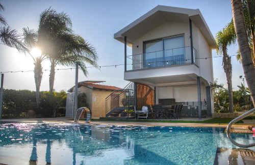 Agios Theodoros House | Oasis By The Sea - Cyprus