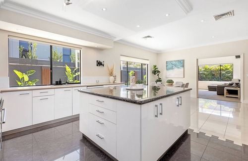 Hillarys House | Oasis @ Hillarys